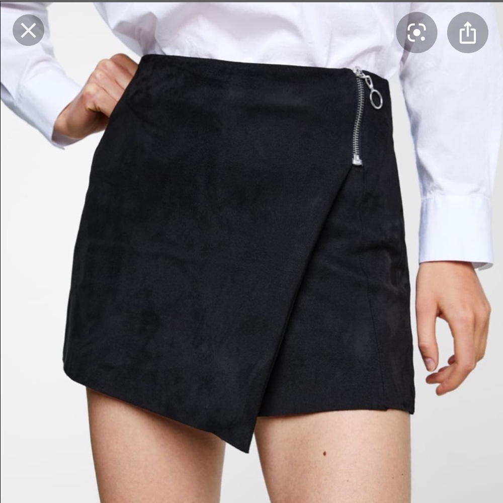 Zara Black Zipper Skort